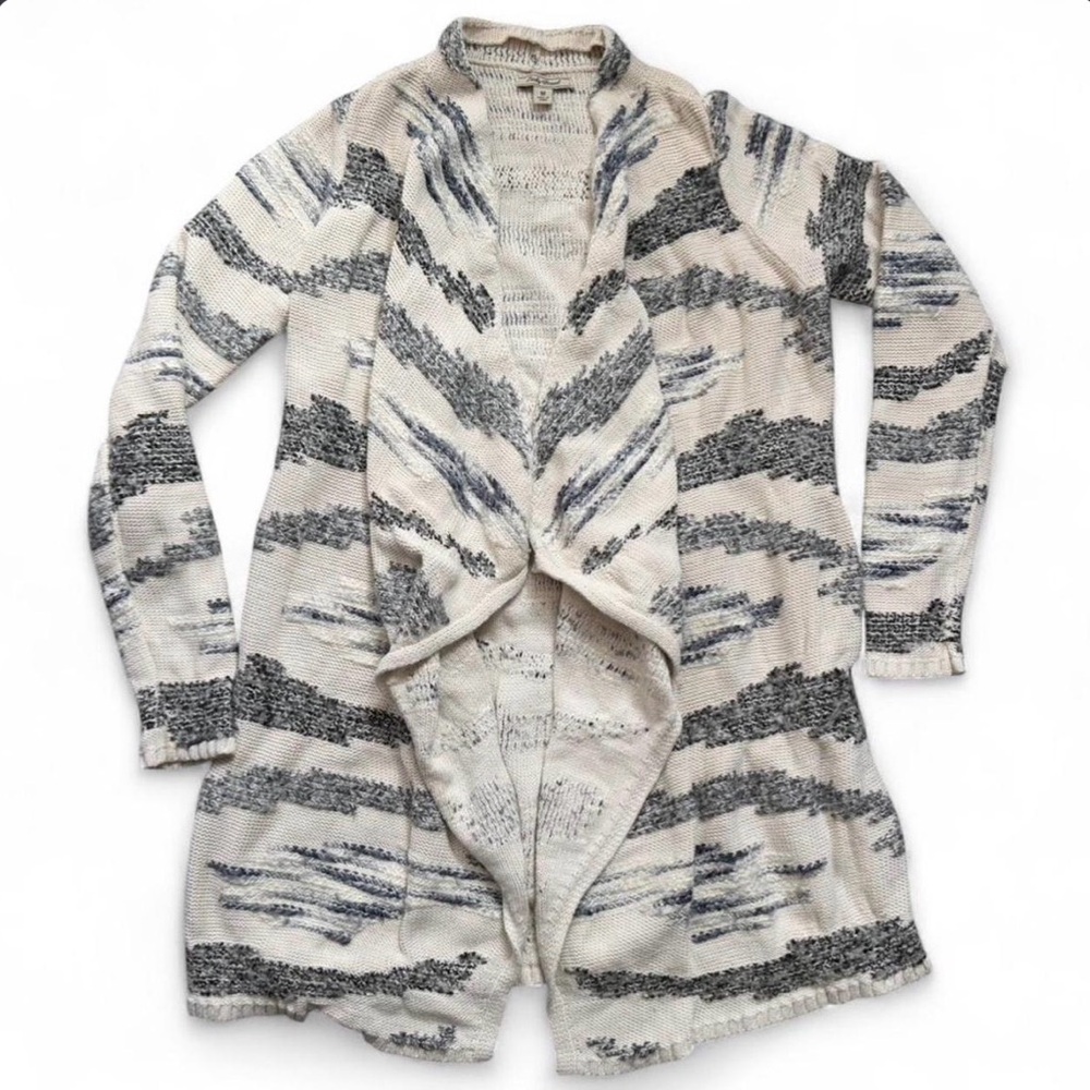 Stylish Women's Cardigan in Cream and Gray